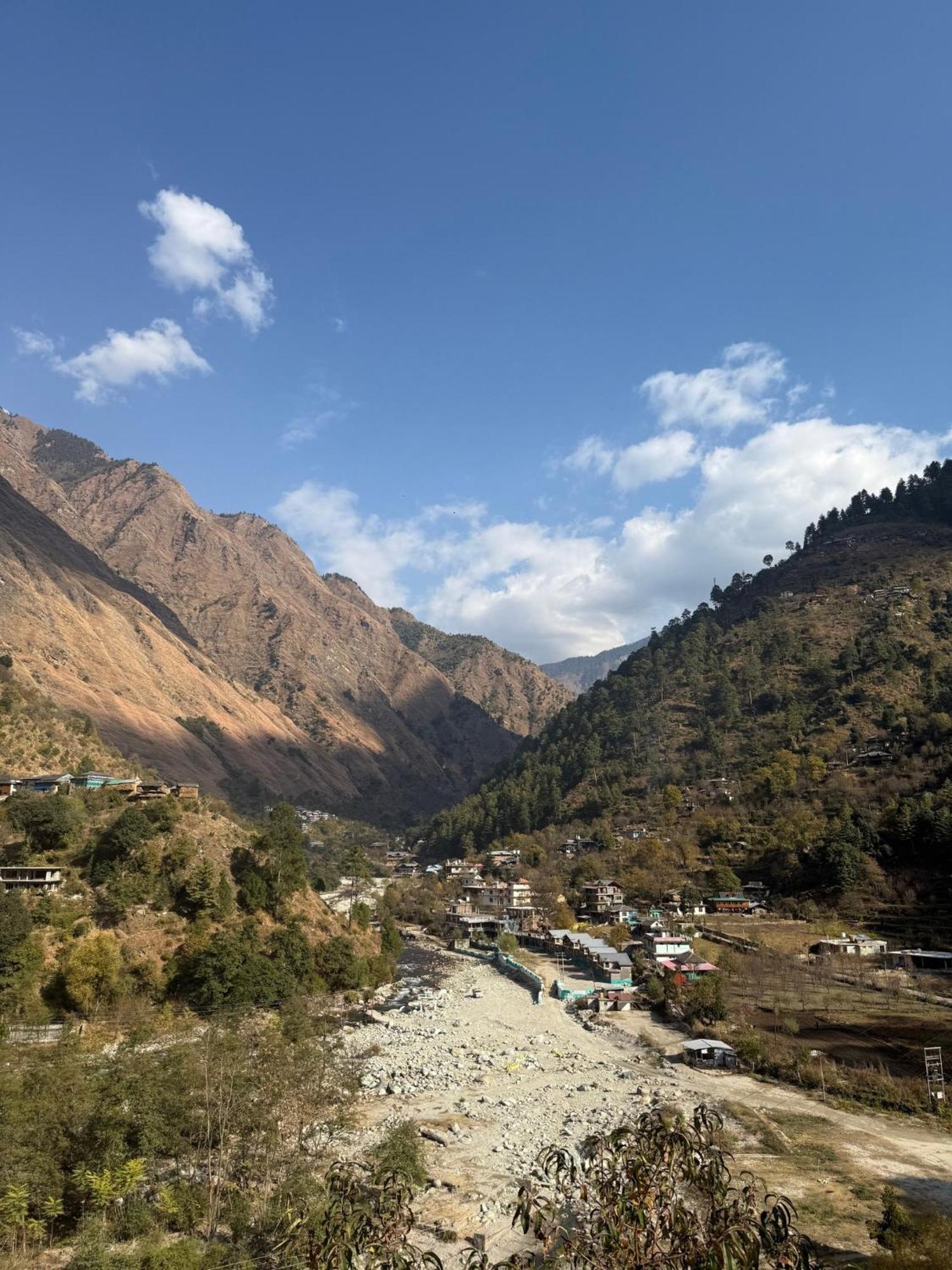 The Void - Tirthan Valley Gushaini Exterior photo